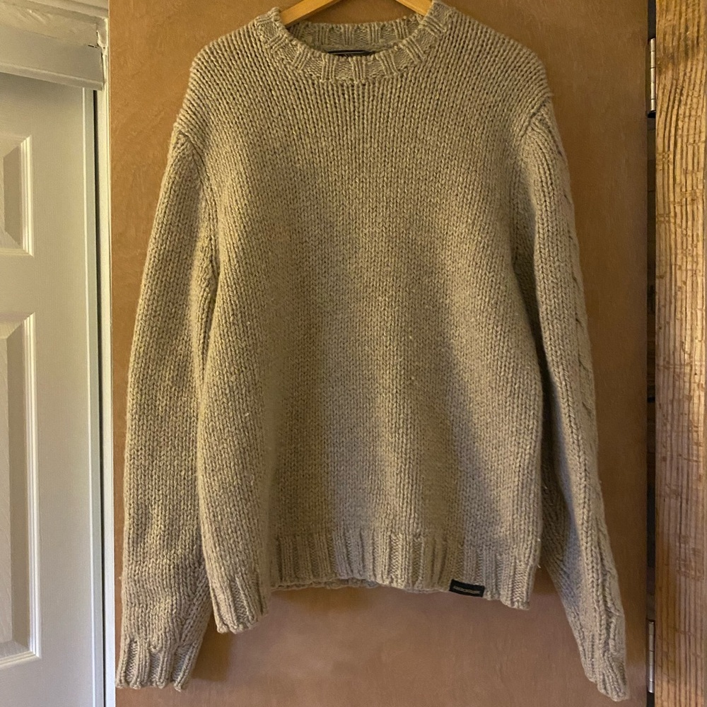 Abercrombie & Fitch Cream Crewneck Sweater Cozy Knit